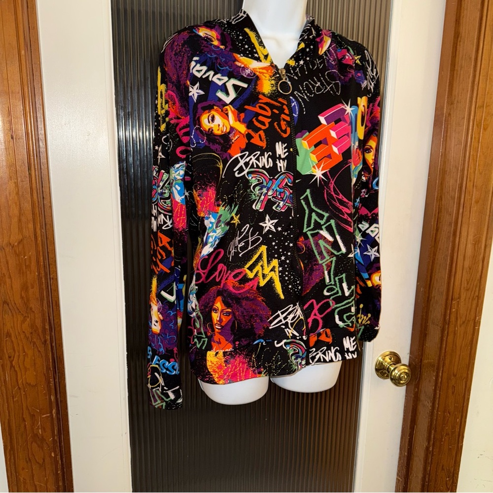Vibrant Urban Lightweight Zip Ip-size-M